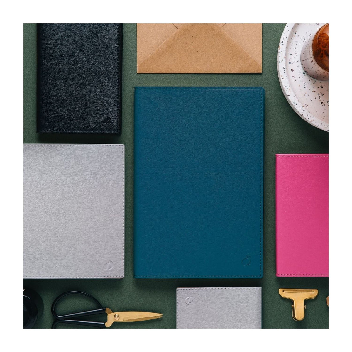 Agenda 2025 QUO VADIS Affaires Prestige Soho - 1 semaine sur 2 pages - 10 x 15 cm - Beige - 3371010483174