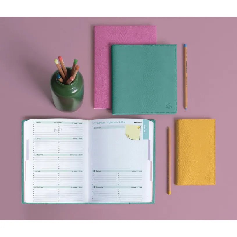 Agenda 2027 EXACOMPTA Lady 18 - 15 x 17 cm - 1 semaine + notes - Orientation horizontale - Alysse vert lagon - 3660942091213