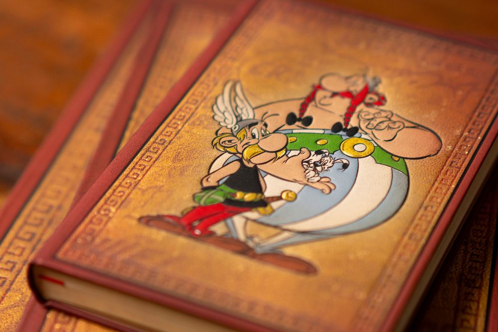 Agenda 2027 PAPERBLANKS Astérix et Obélix - 1 semaine sur 2 pages - Mini - Hardcover - Vertical - 176p - 9780349720487