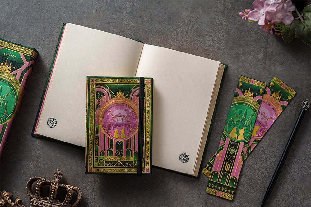 Agenda 2027 PAPERBLANKS La Magie de Wicked - 1 semaine sur 2 pages - Mini - Hardcover - Horizontal - 176p - 9780349720456