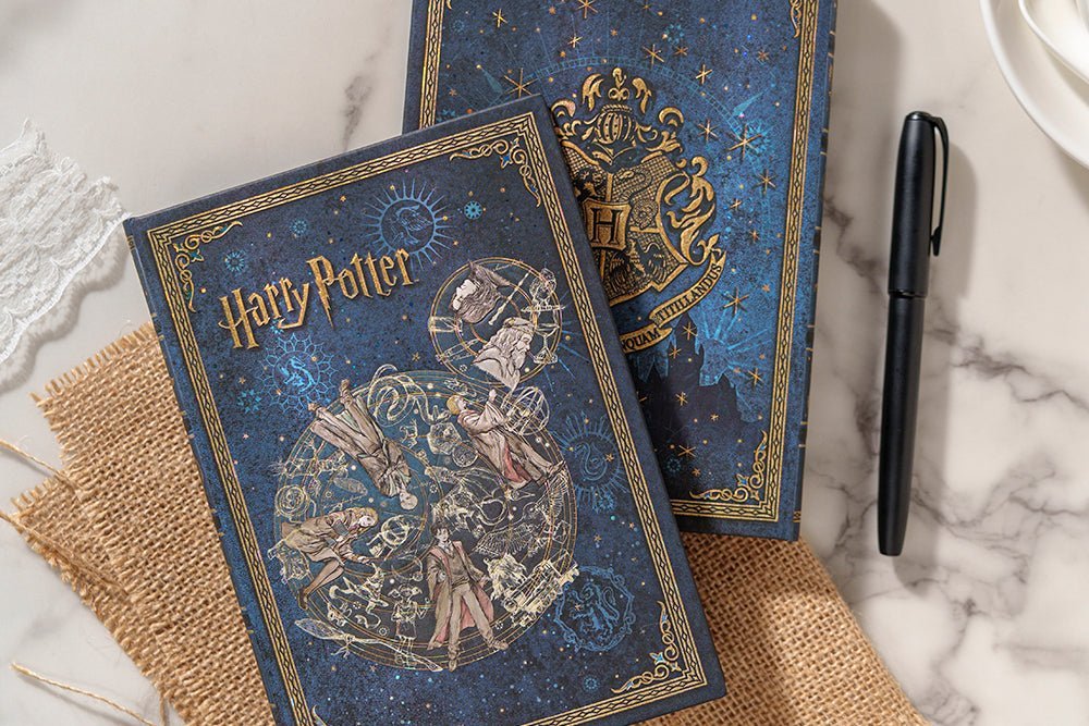 Agenda 2027 PAPERBLANKS Légendes de Poudlard - 1 semaine sur 2 pages - Midi - Hardcover - Horizontal - 176p - 9780349720678