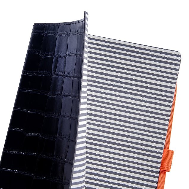 Carnet en cuir végétal ARTEBENE Majoie - A5 - Pointillé - Noir - 144p - 4035461319145