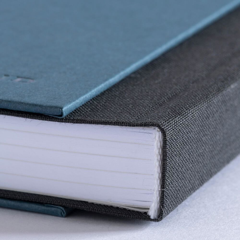 Carnet GMUND Paper Book - Hardcover - B5 - Pointillé - Denim -