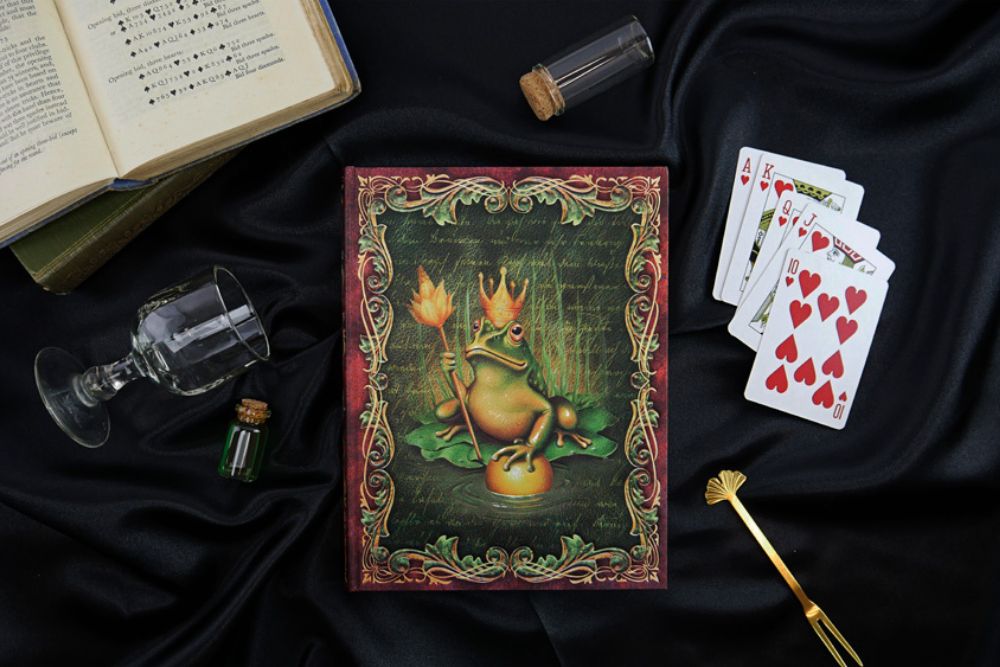 Agenda 2027 PAPERBLANKS Les Frères Grimm, Le Roi Grenouille - 1 semaine sur 2 pages - Midi - Hardcover - Horizontal - 176p - 9780349720715