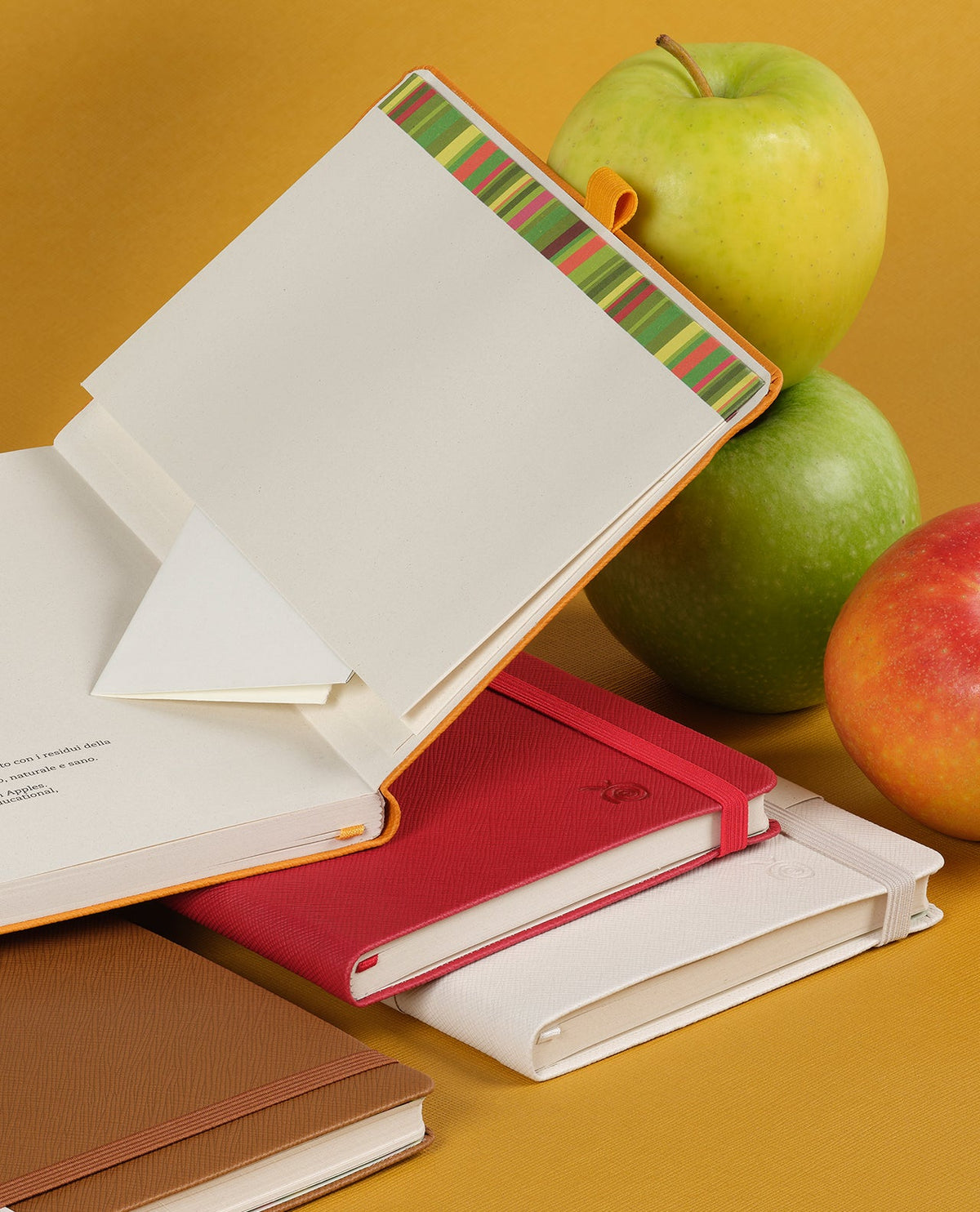 Carnet CASTELLI MILANO Appeel Classic - 19 x 25 cm - Hardcover - Ligné - Red Delicious - 8056149954300