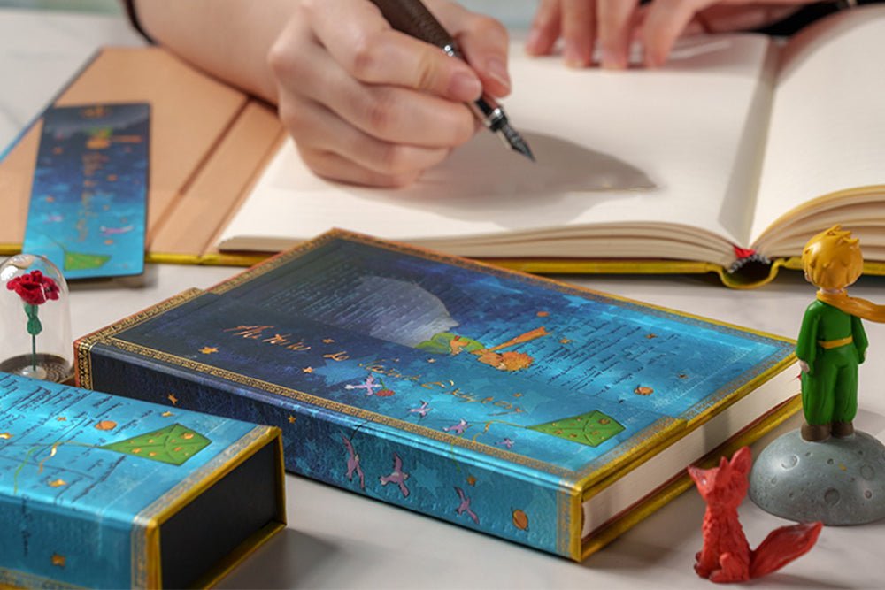 Agenda 2027 PAPERBLANKS Saint-Exupéry, Le Petit Prince - 1 jour par page - Mini - Hardcover - 432p